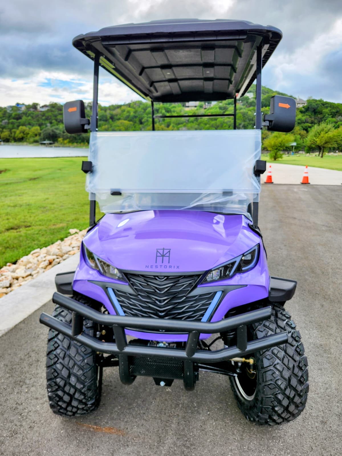 NESTORIX X4 Lithium Golf Cart